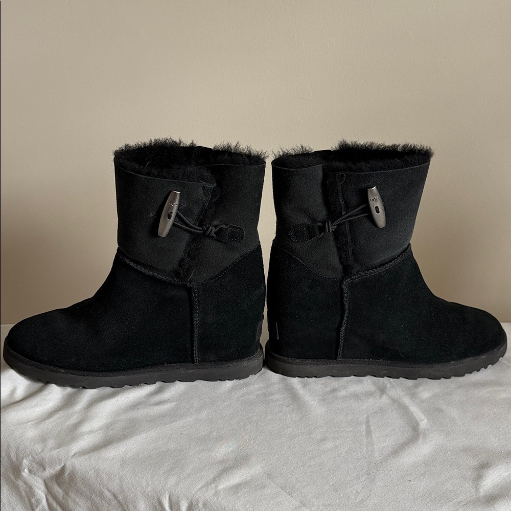 UGG Black Suede Winter Boots wedge - Picture 2 of 6